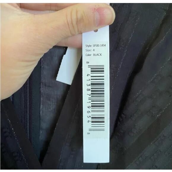 NWT Chelsea and Walker Ruffle Front Blouse 4 - Picture 7 of 9